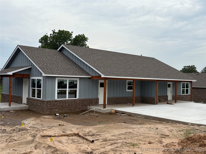 906 W 5th St, Beggs, OK 74421 - photo 1