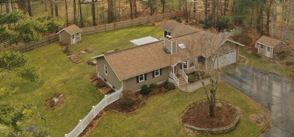 239 Poquanticut Ave, North Easton, MA 02356 - photo 1