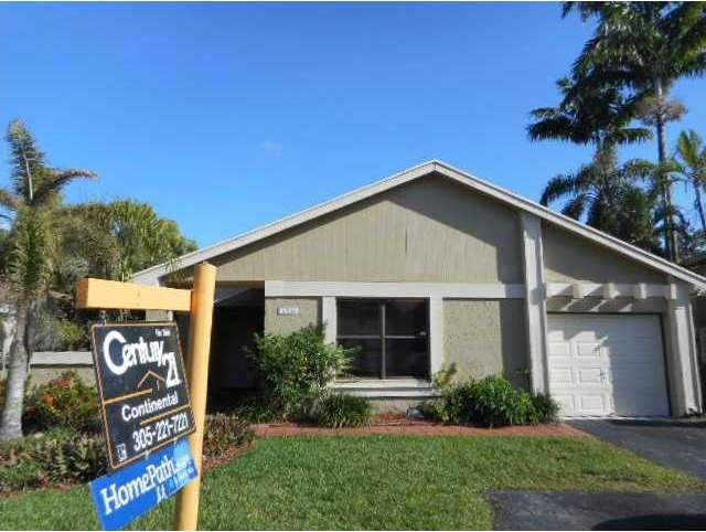 5305 SW 149th Place, Miami, FL 33185 - photo 1