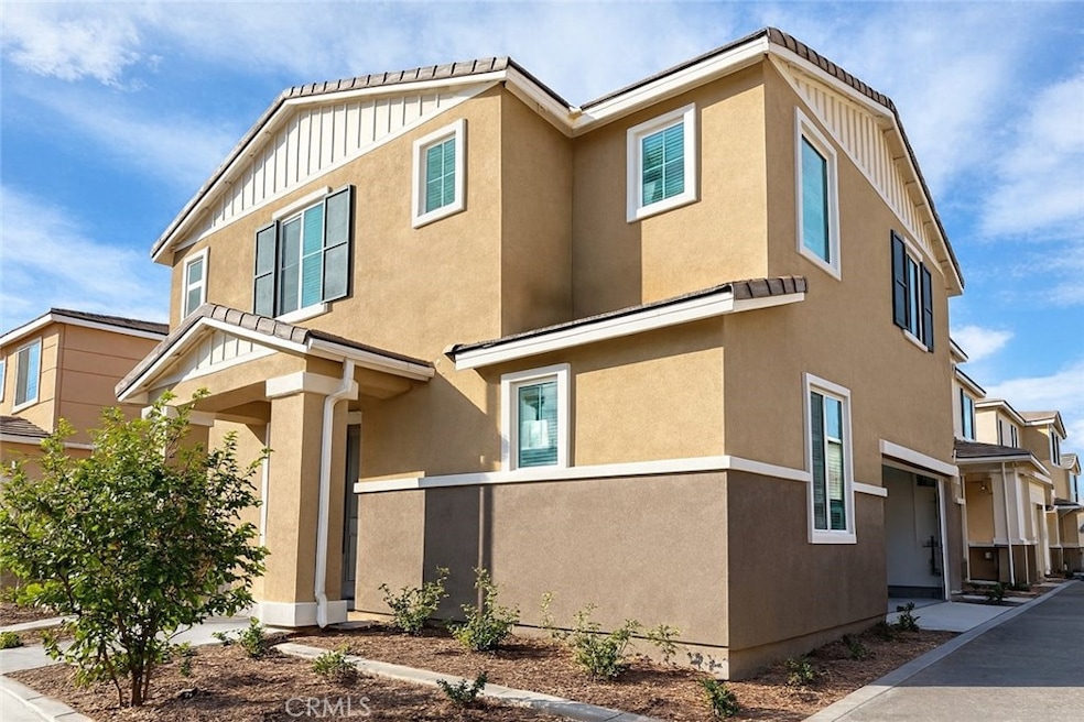 1120 Tropic Ct unit 306, Redlands, CA 92374 - photo 1