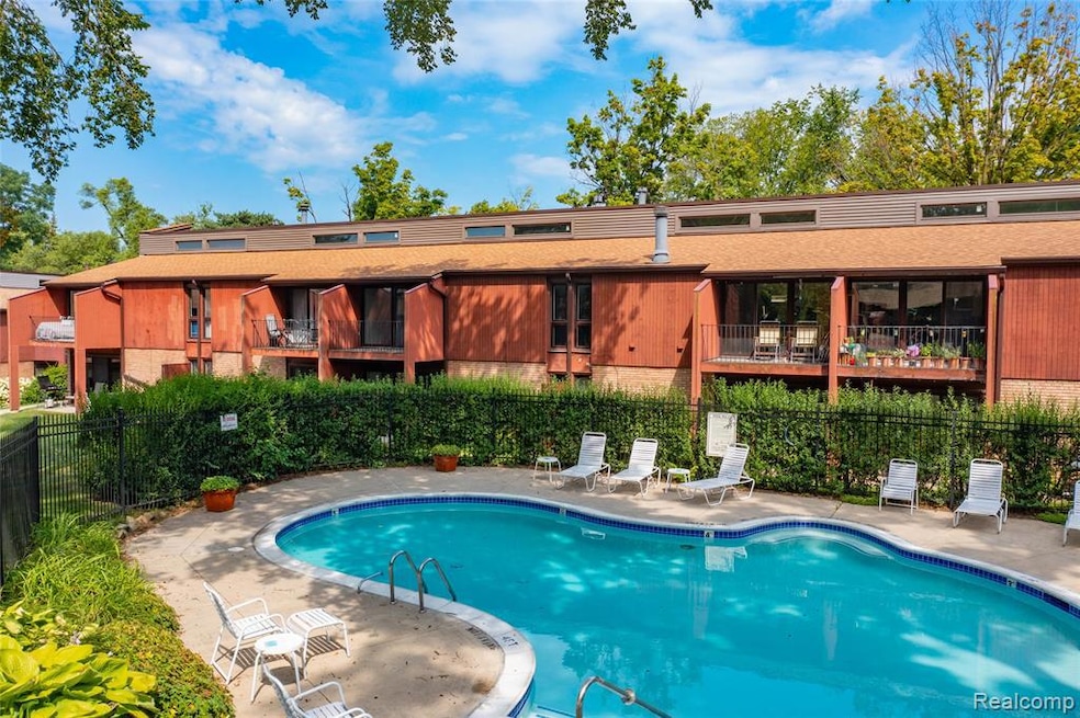 2403 Packard St unit 38D, Ann Arbor, MI 48104 - photo 1