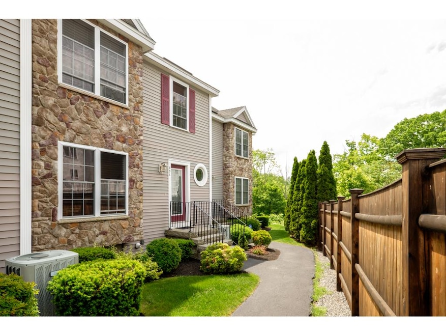 33 Albacore Way unit C, Portsmouth, NH 03801 - photo 1
