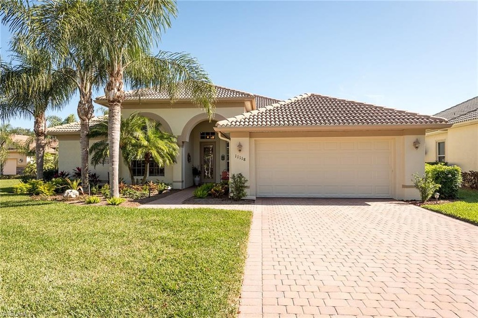 Beautiful park like setting home, close to community amenities.  Nice long driveway great for entertaining.