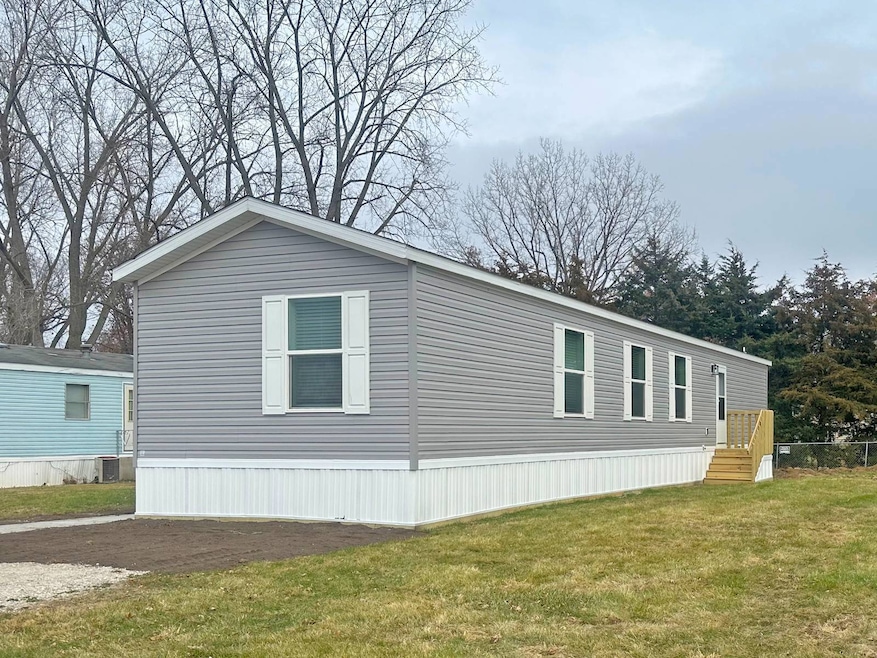 14876 Washington Rd unit 129, West Burlington, IA 52655 - photo 1