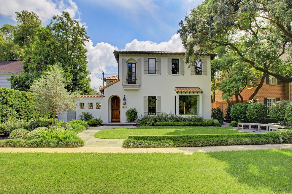 Tucked away on one of the coveted courtyards of River Oaks, this custom built Mediterranean home by David Gunn epitomizes refined sophistication. Spectacular renovations have transformed it into a one of a kind property. Striking formals with views to courtyard, pool and grounds by Thompson + Hanson, chef’s kitchen, elevator and extraordinary primary suite. This stunning home is truly a must see!