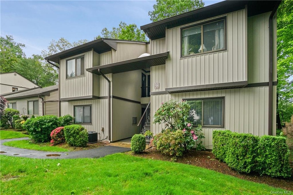 106 Village Rd unit E, Yorktown Heights, NY 10598 - photo 1