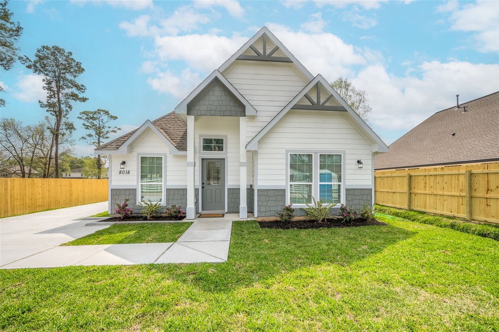 8018 Yoe St, Houston, TX 77078 - photo 1