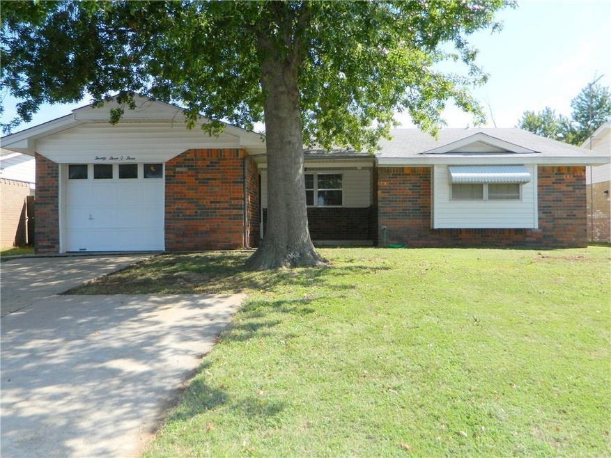 2303 N Mckinley Ave, Shawnee, OK 74804 - photo 1