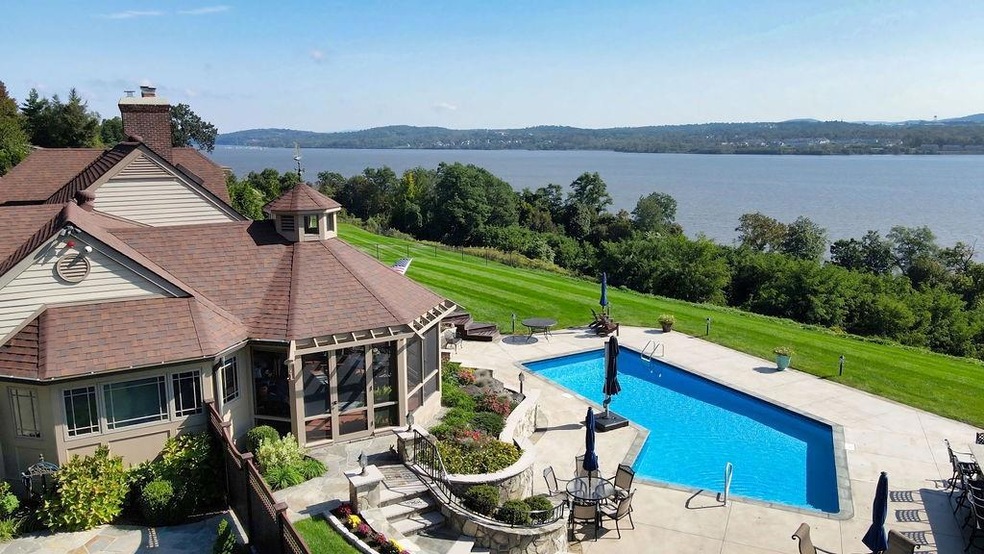 4 Rivers Edge, Newburgh, NY 12550 - photo 1