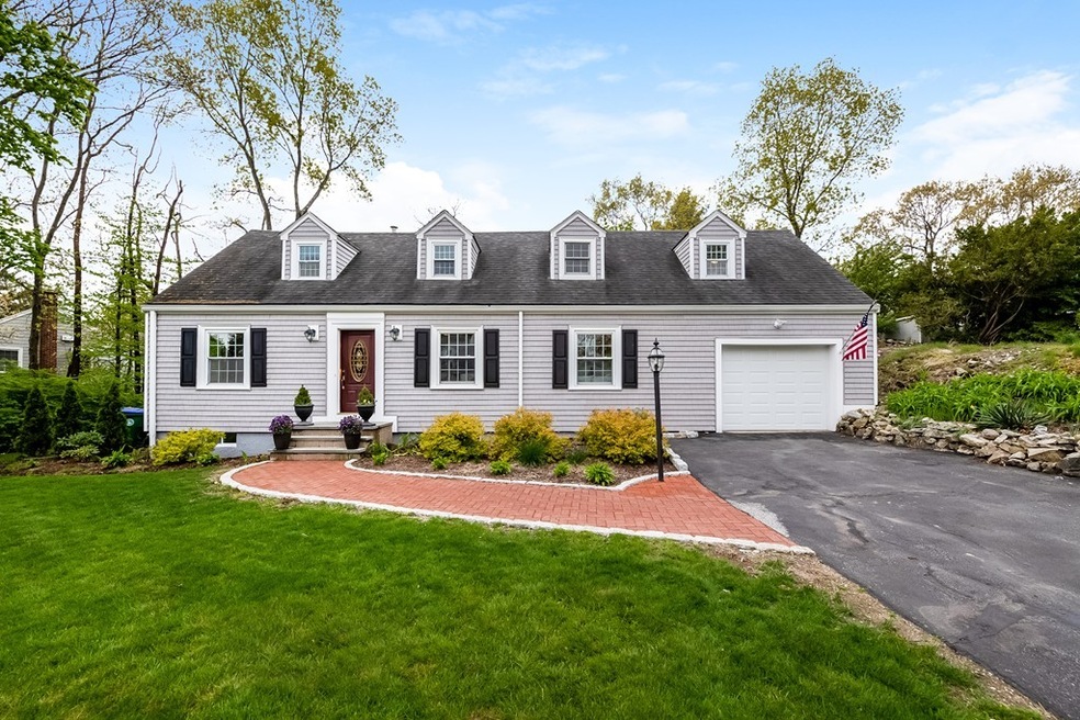 98 Westchester Dr, Westwood, MA 02090 - photo 1