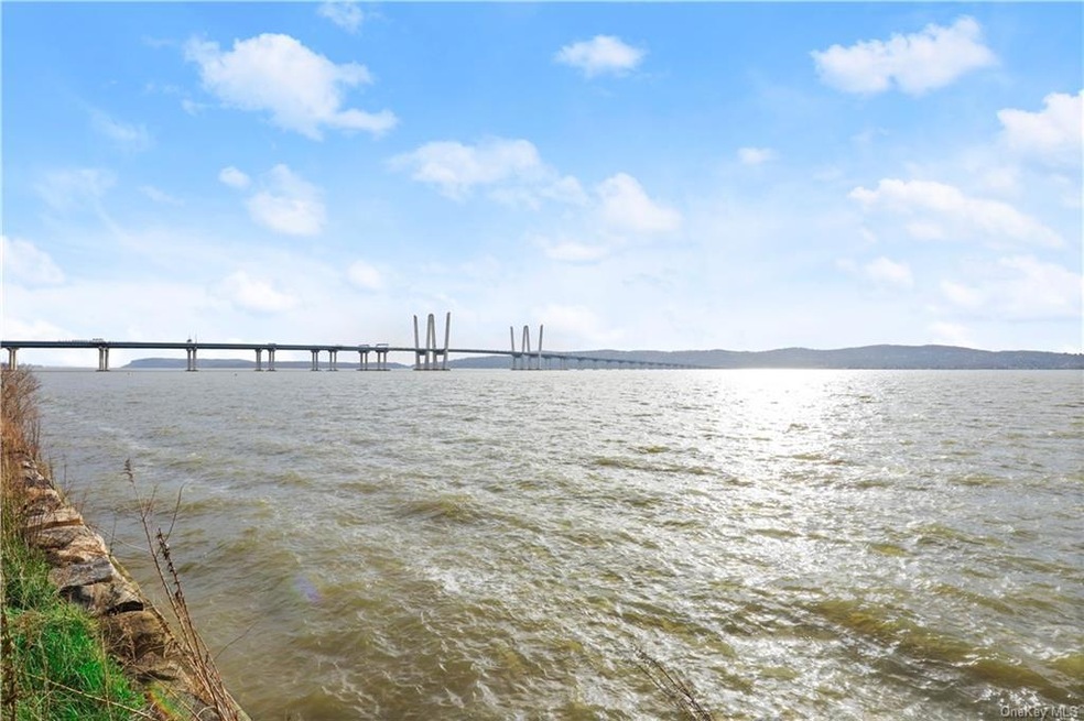 18 Rivers Edge Dr unit 305, Tarrytown, NY 10591 - photo 1