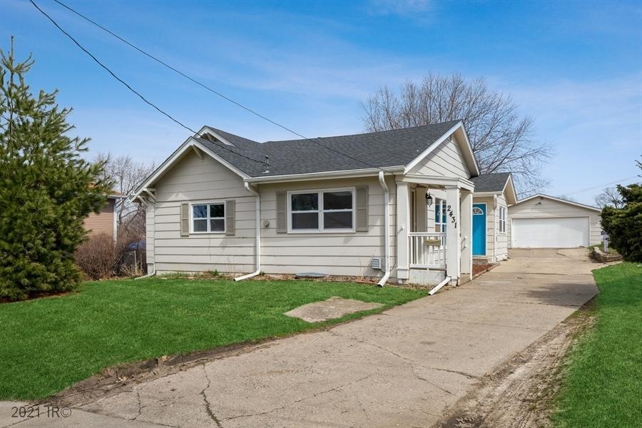 2431 SE 8th St, Des Moines, IA 50315 - photo 1