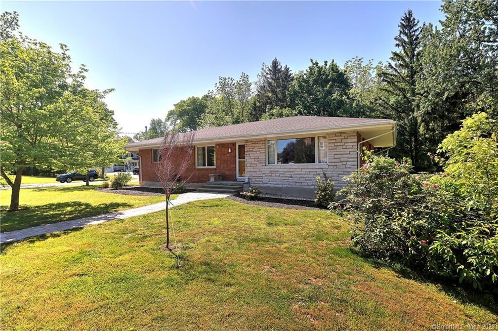 33 Barton St, West Hartford, CT 06110 - photo 1