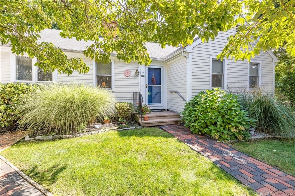 12 Federal Square, Mansfield Center, CT 06250 - photo 1