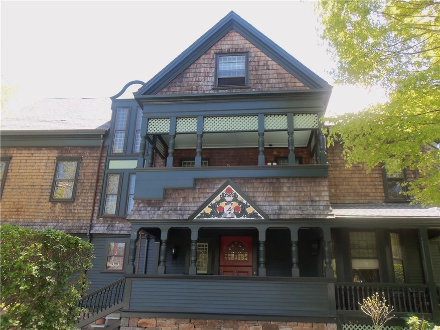 75 Kay St unit 3, Newport, RI 02840 - photo 1