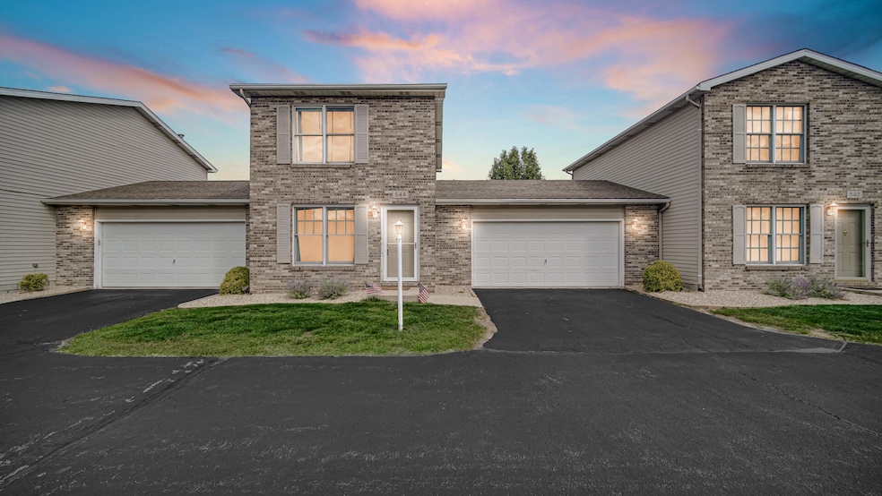 544 Briarwood Dr, Dyer, IN 46311 - photo 1