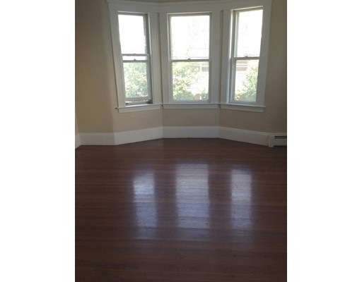 36 Harbor St unit 2, Salem, MA 01970 - photo 1