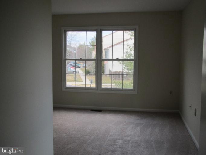 7420 Rokeby Dr unit 3-3, Manassas, VA 20109 - photo 1