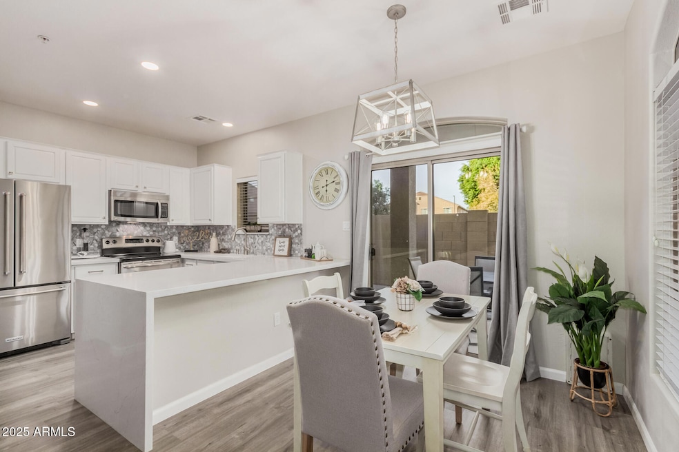 1350 S Greenfield Rd unit 1046, Mesa, AZ 85206 - photo 1