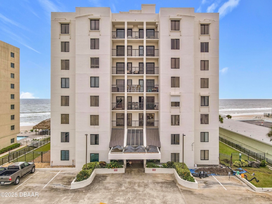 Sandpoint unit 6E, Daytona Beach, FL 32118 - photo 1