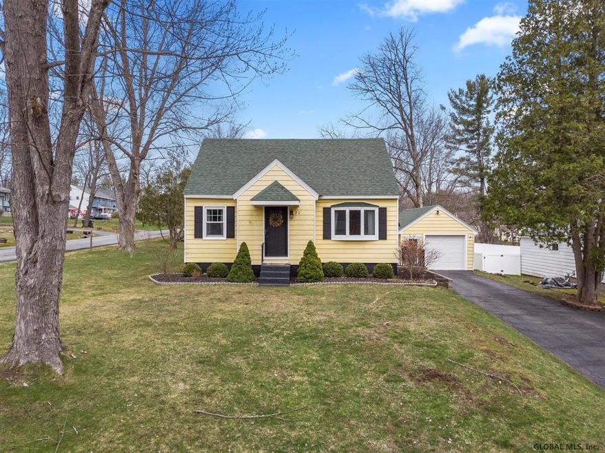 22 Englehart Dr, Schenectady, NY 12302 - photo 1