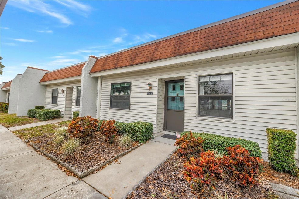 9224 Mission Oaks Blvd unit 27B, Seminole, FL 33776 - photo 1