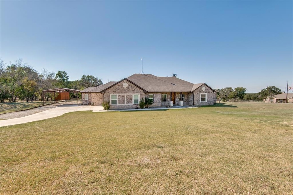 320 Kendall Cir, Weatherford, TX 76088 - photo 1