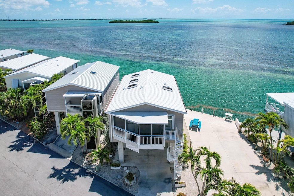 For Sale $985,000
