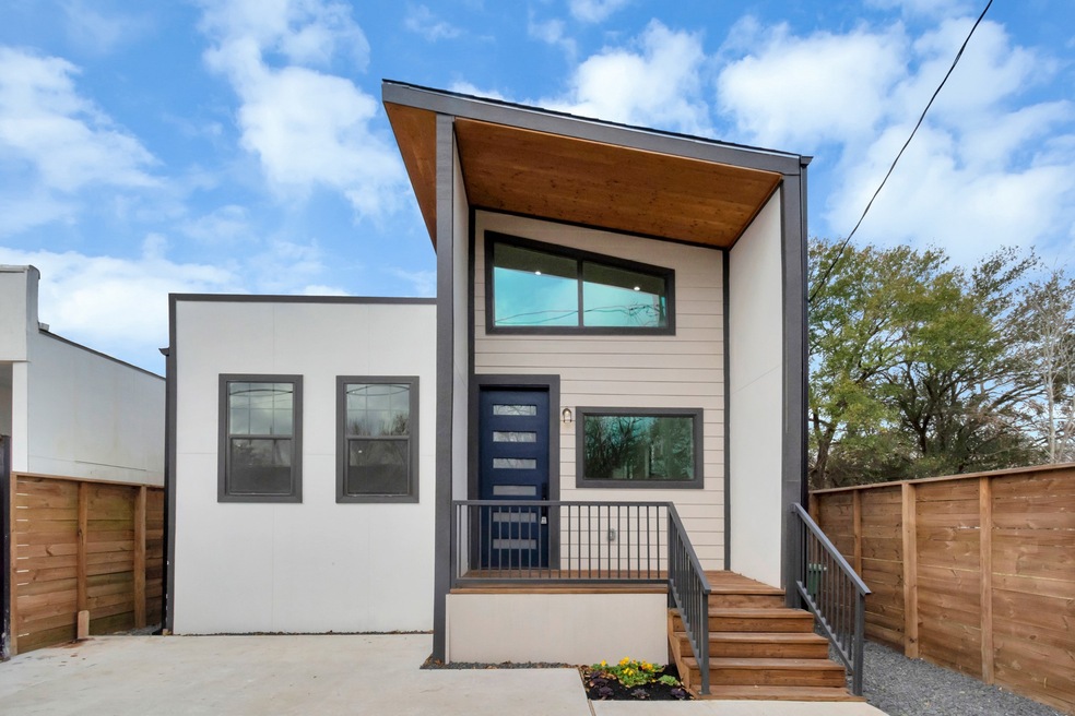 3105 Brewster St, Houston, TX 77026 - photo 1