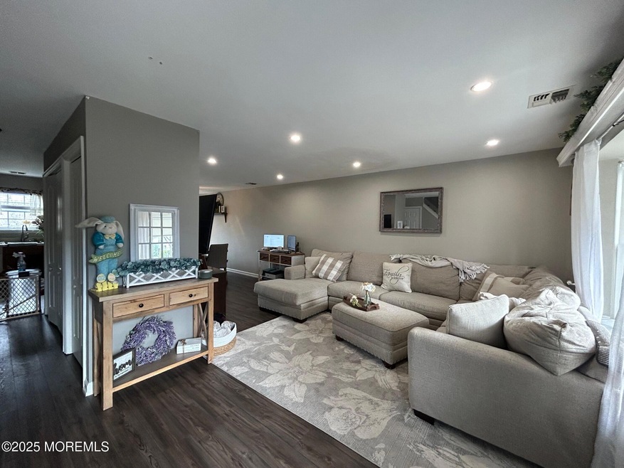 60 County Rd unit 47, Cliffwood, NJ 07721 - photo 1