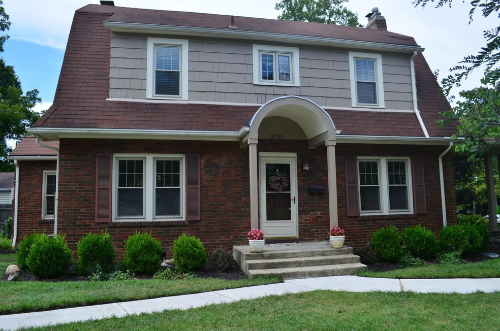 FRONT EXTERIOR
