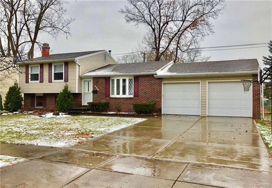906 Fairmont Ave, North Tonawanda, NY 14120 - photo 1
