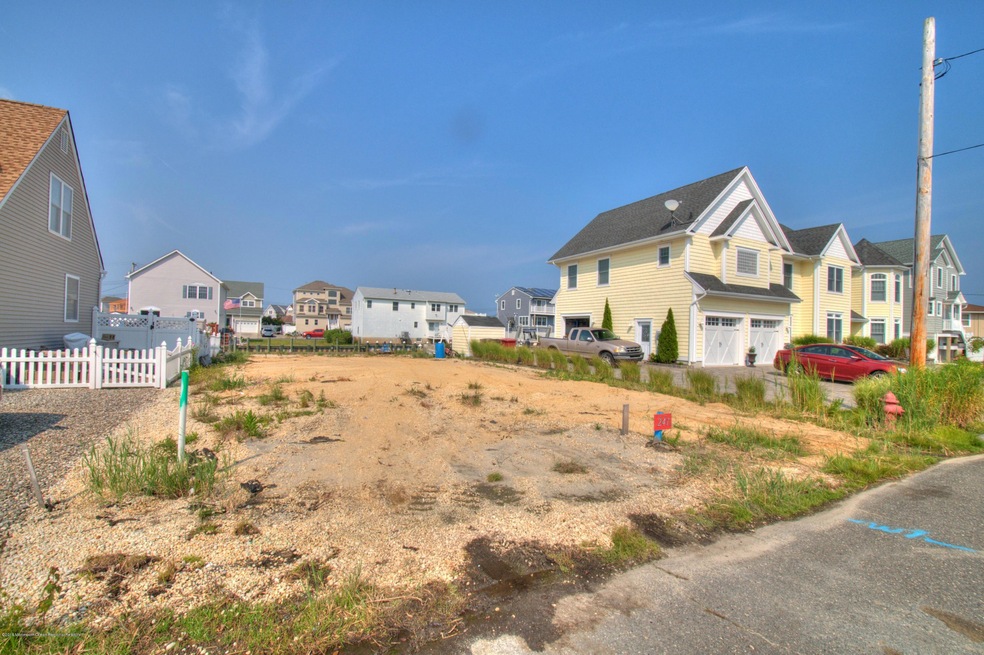 241 Teakwood Dr, Bayville, NJ 08721 - photo 1