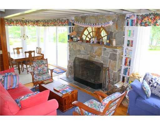 Living Room. Beautiful craftsmanship...