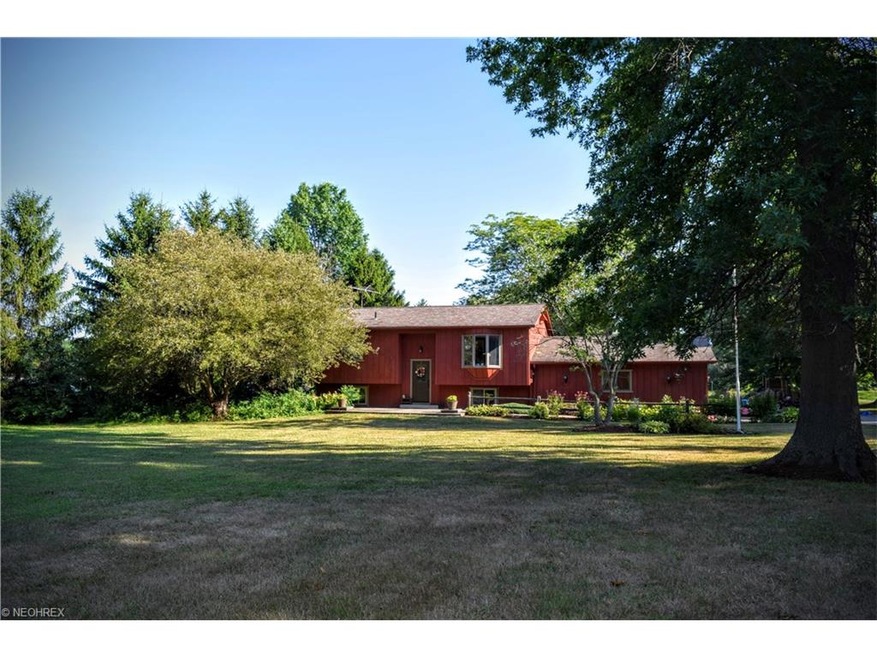 Immaculate home on 3.48 acres in Westfield Townshi