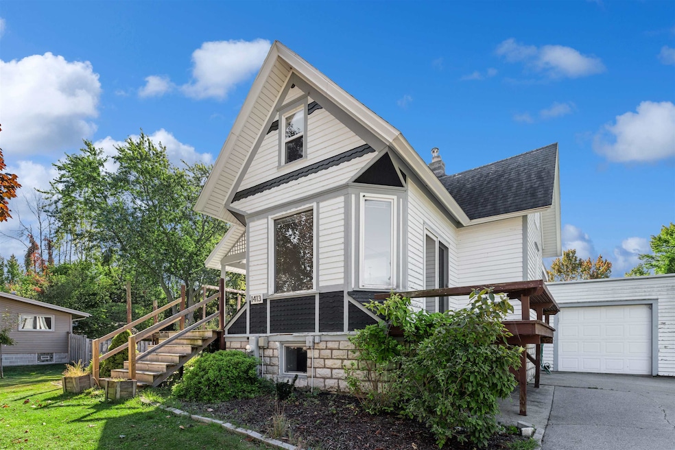 Under Contract $159,900