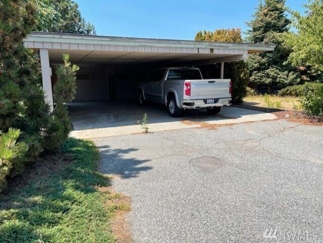 780 10th St NE, East Wenatchee, WA 98802 - photo 1