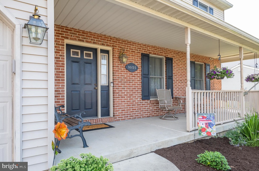 1055 Boeshore Cir, Reading, PA 19605 - photo 1