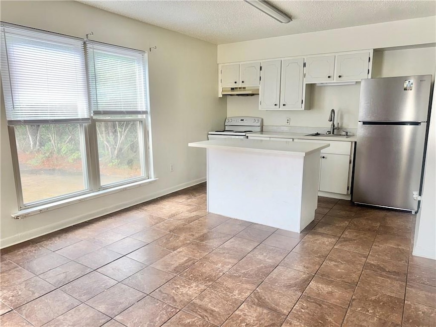 For Rent $1,200/month