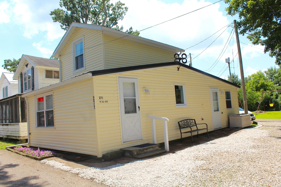 271 Tenth St