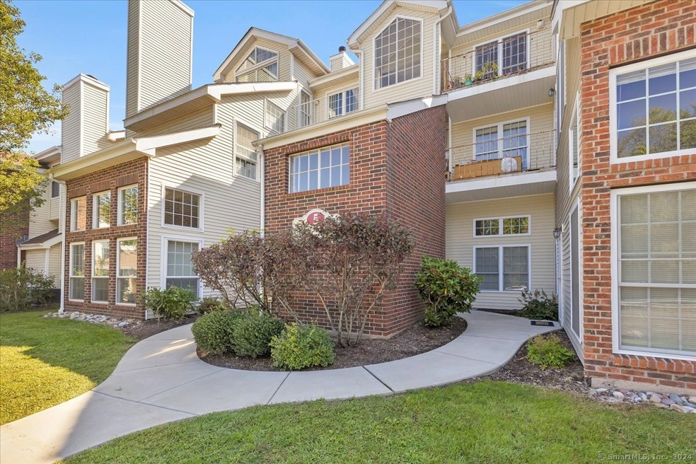 146 Carriage Crossing Ln unit 146, Middletown, CT 06457 - photo 1