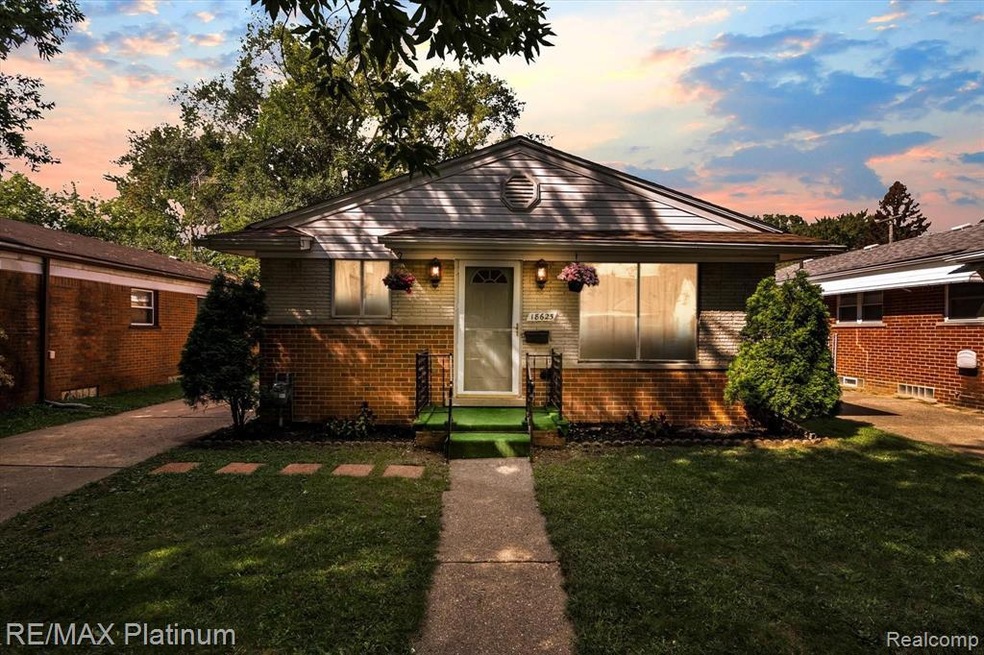 Welcome Home! 18625 Seminole