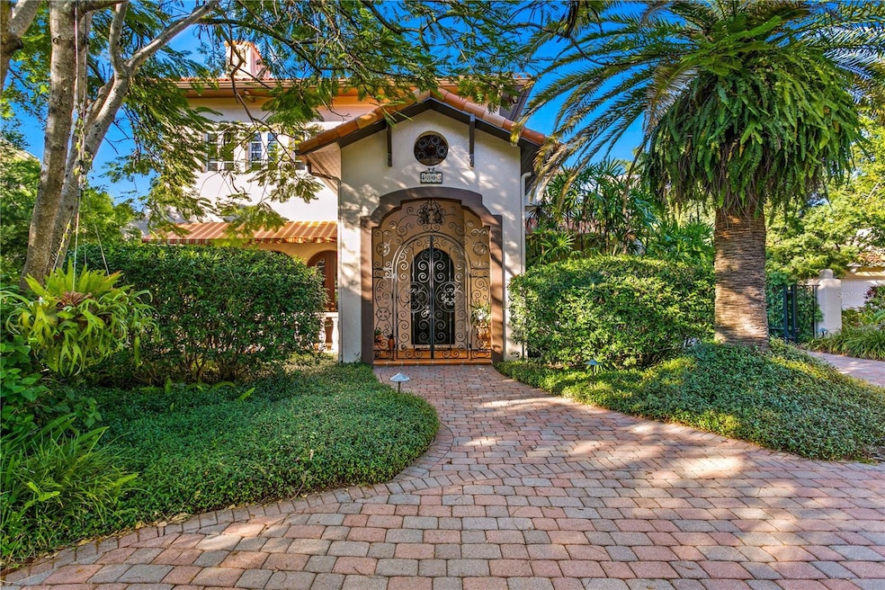 For Sale $3,200,000 • Co-Listing Agent