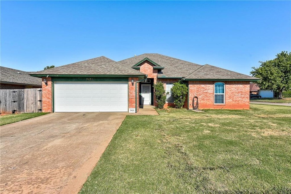 2421 W Park Place, Moore, OK 73160 - photo 1