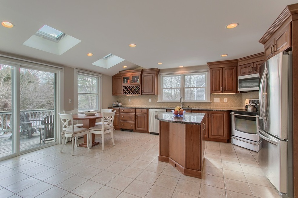 90 Foster St, Littleton, MA 01460 - photo 1