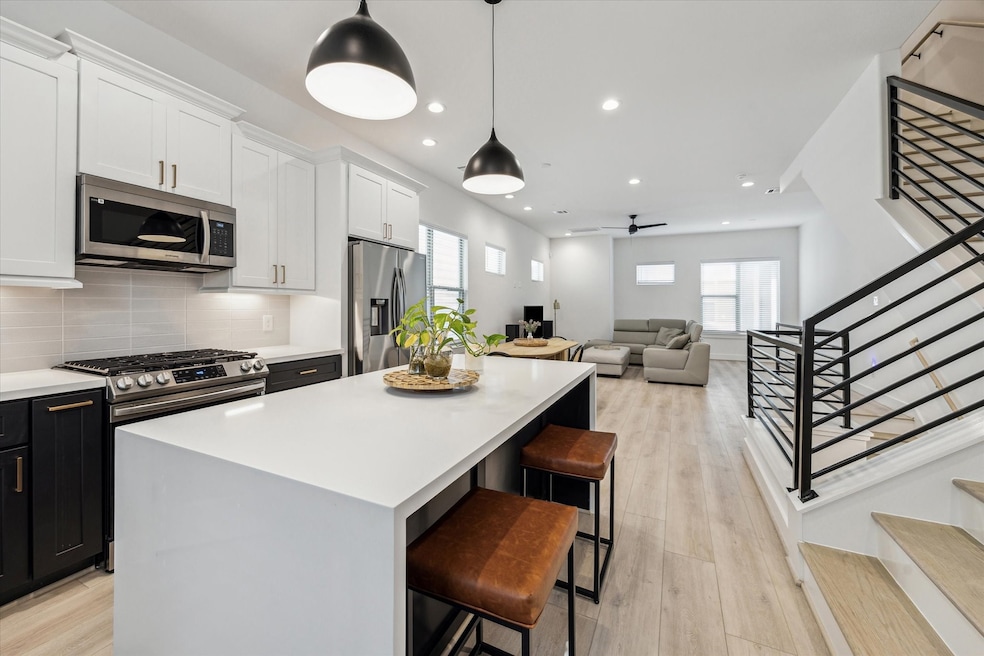Welcome to 820 Curtin St - newer construction livi