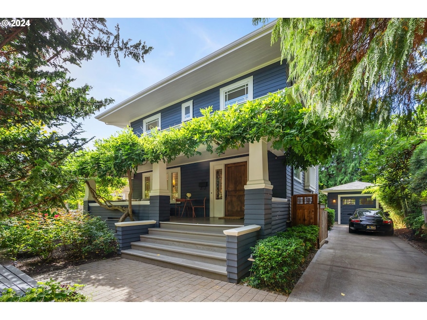 Sold $1,255,000 • Co-Listing Agent