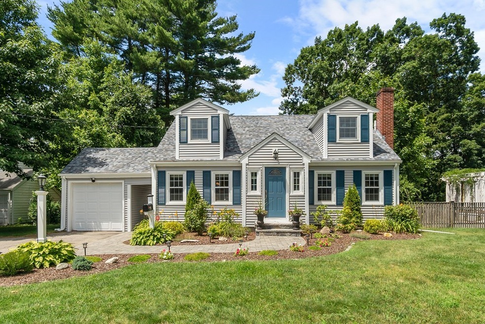 83 Lakeshore Dr, Westwood, MA 02090 - photo 1