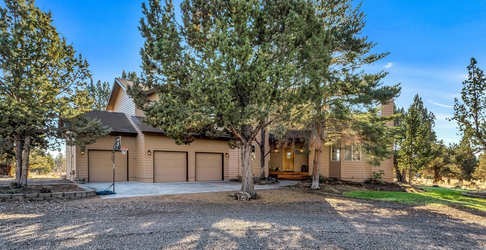 22855 Mcgrath Rd, Bend, OR 97701 - photo 1