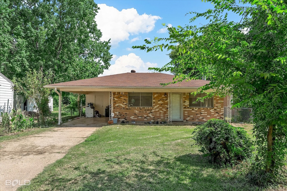 2545 Lamar St, Bossier City, LA 71112 - photo 1
